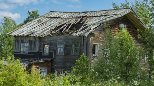 Cottage Demolition in Barrington